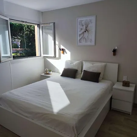 T3- Rénové- Clim- Plages- Commerces Appartamento Le Lavandou