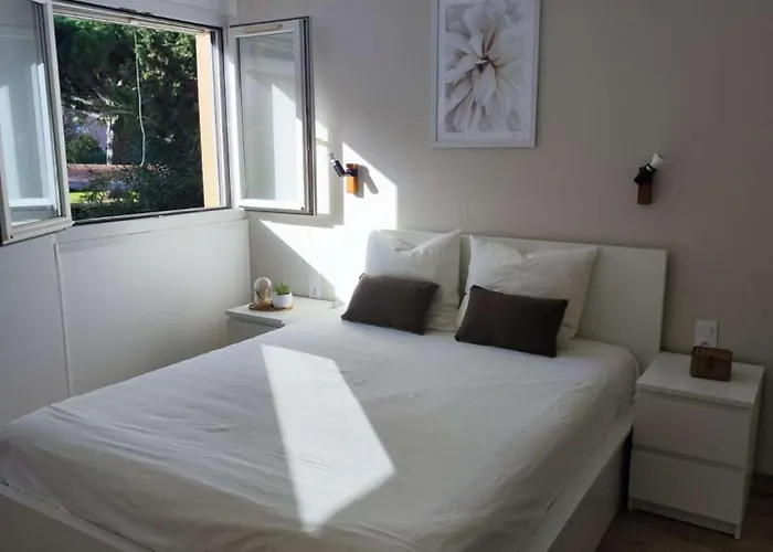 T3- Rénové- Clim- Plages- Commerces Apartman Le Lavandou